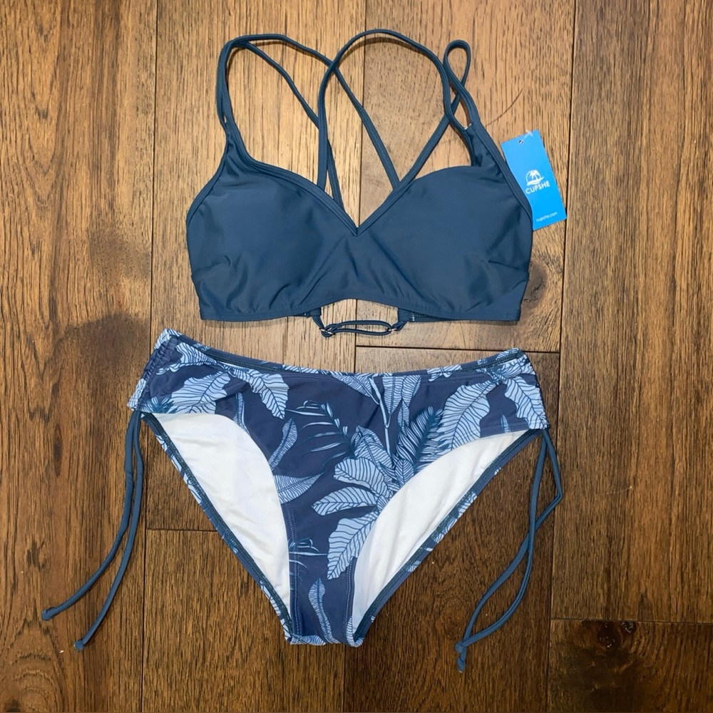 Cupshe blue two-piece bikini swimsuit. Size M, Brand New